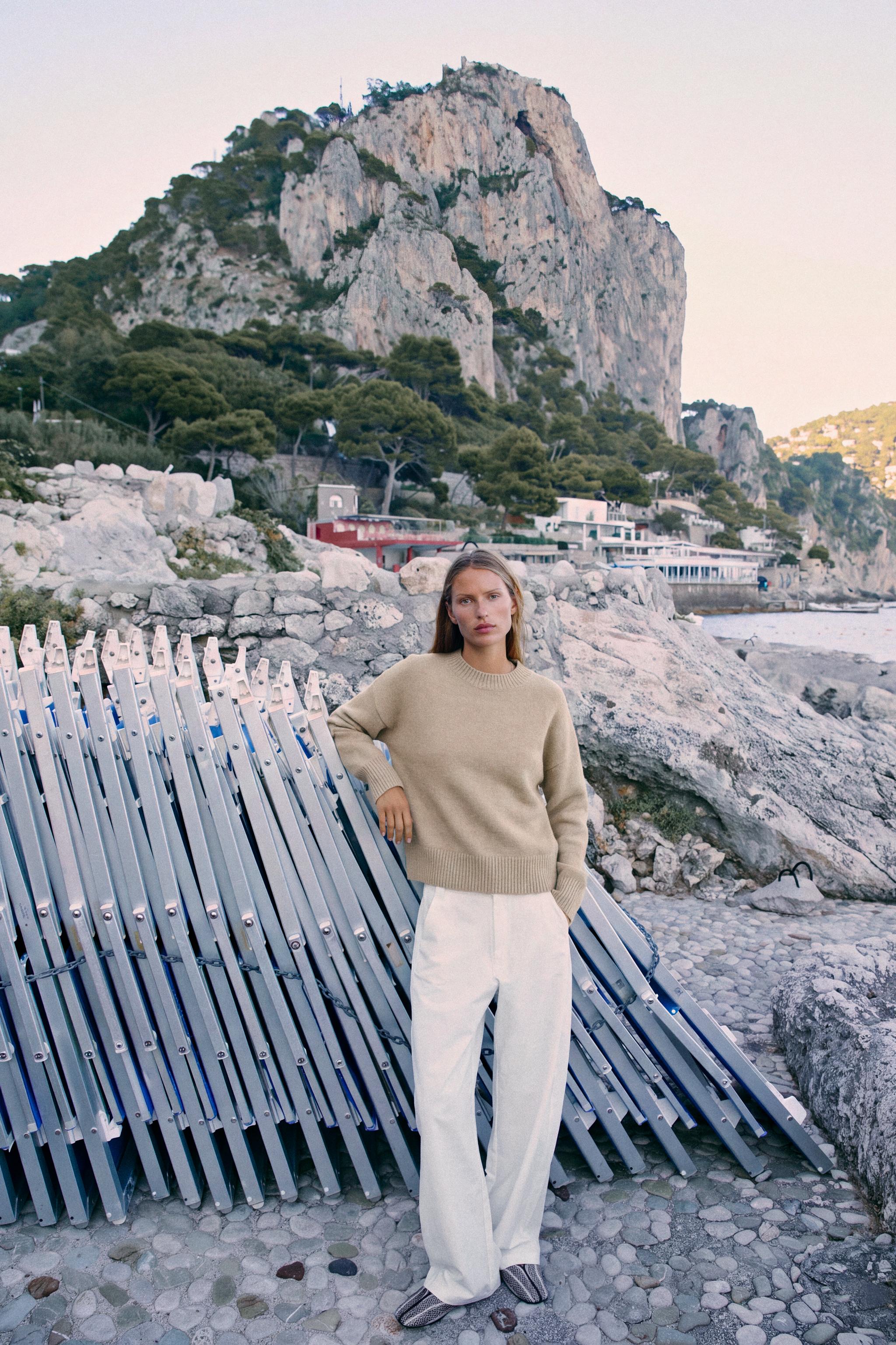 SOFT-KNIT JUMPER